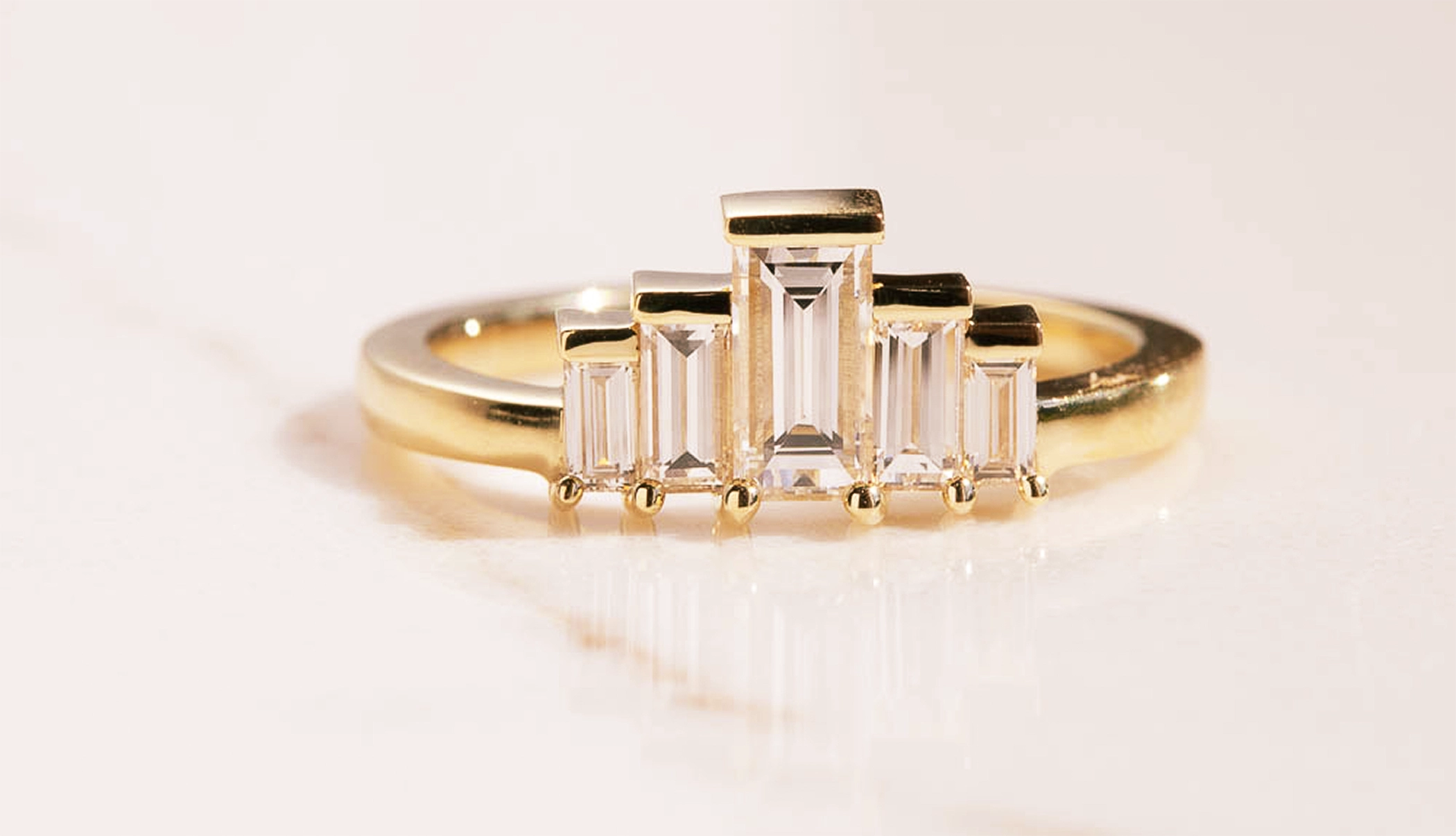 Straight Baguette 5-stone engagement ring Diamonds Forever